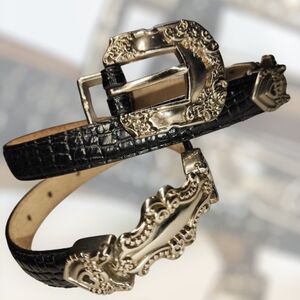 J.G. Hook Black Croc-Embossed Leather Belt – Ornate Silver-Tone Buckle – Size Sm
